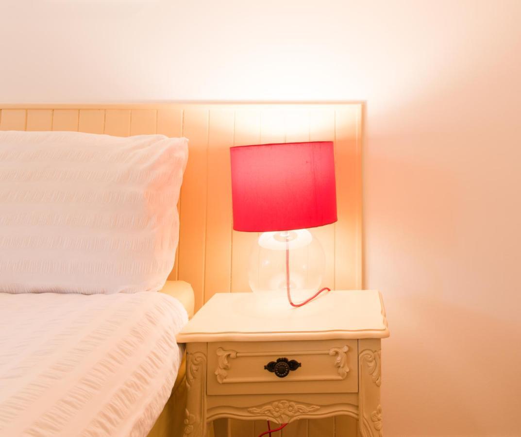 The Merryburn - Rooms And Courtyard Studios دنكيلد المظهر الخارجي الصورة