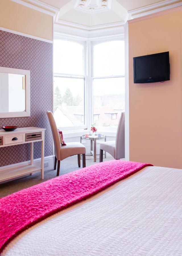 The Merryburn - Rooms And Courtyard Studios دنكيلد المظهر الخارجي الصورة