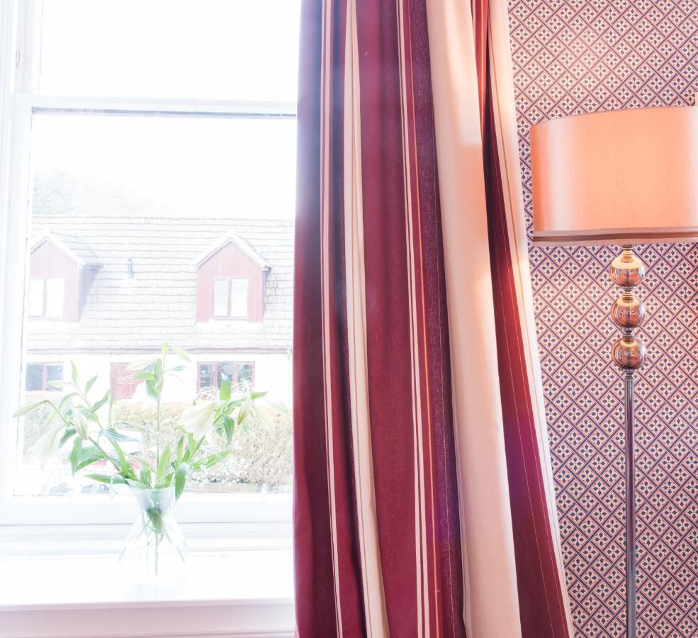 The Merryburn - Rooms And Courtyard Studios دنكيلد المظهر الخارجي الصورة