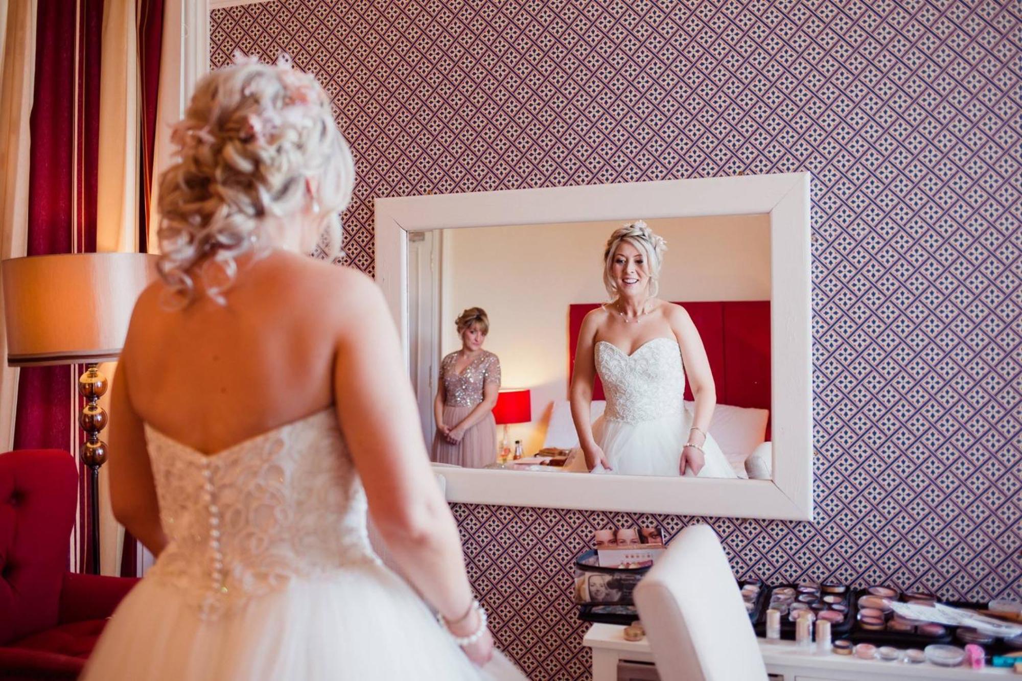 The Merryburn - Rooms And Courtyard Studios دنكيلد المظهر الخارجي الصورة
