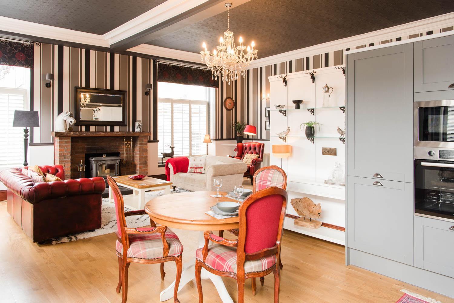 The Merryburn - Rooms And Courtyard Studios دنكيلد المظهر الخارجي الصورة