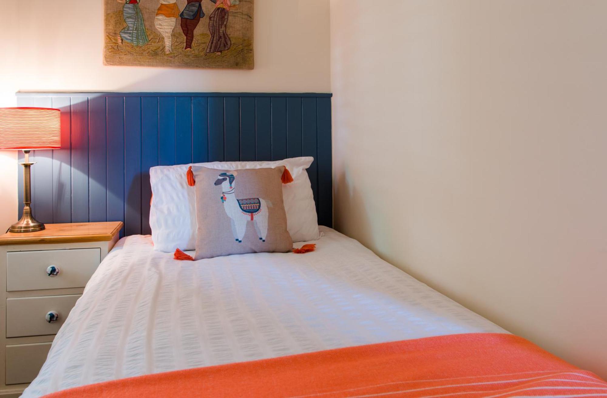 The Merryburn - Rooms And Courtyard Studios دنكيلد المظهر الخارجي الصورة